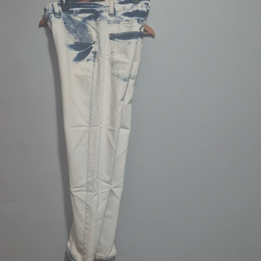 Men’s Light Wash Skinny Jeans Size 34x32 Slim Fit Distressed Fade Denim